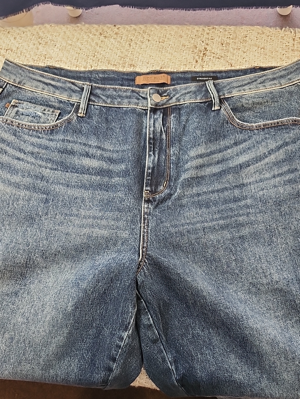 Judy Blue Medium Wash Straight Leg Jeans